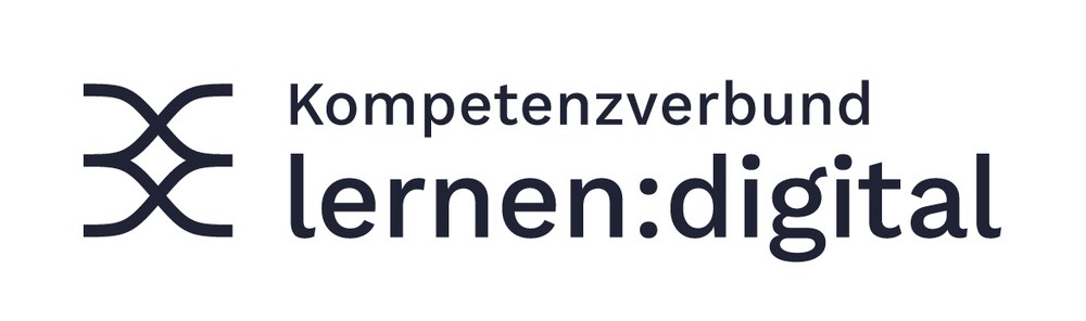 Logo Kompetenzverbund lernen:digital, schwarze Schrift auf weißem Hintergrund, links sind vier kurze schwarze in einander verschlungene Linien abgebildet.